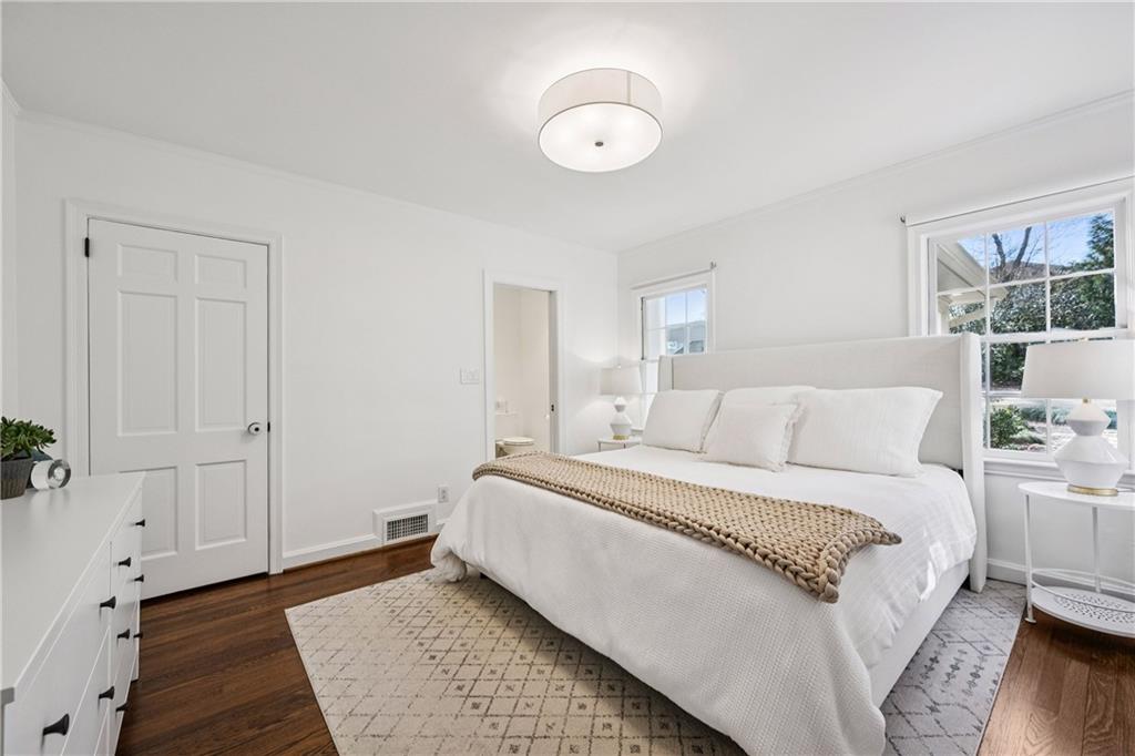 840 Woodley Drive NW