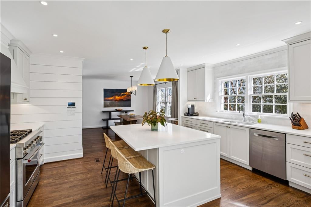 840 Woodley Drive NW