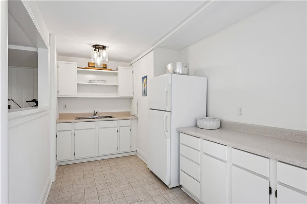 840 Woodley Drive NW