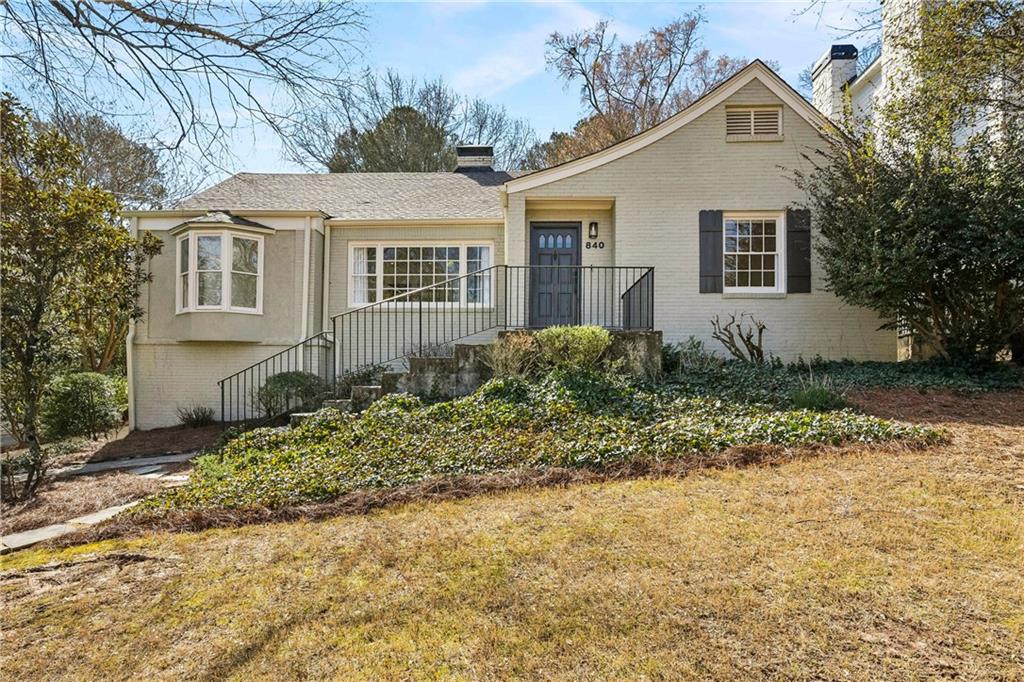 840 Woodley Drive NW