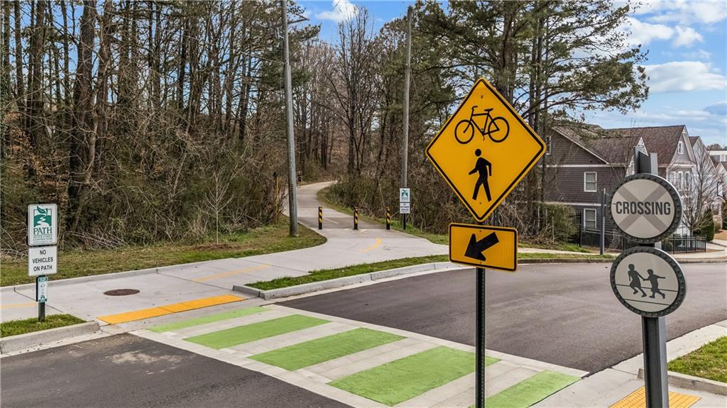 1922 Westside Boulevard