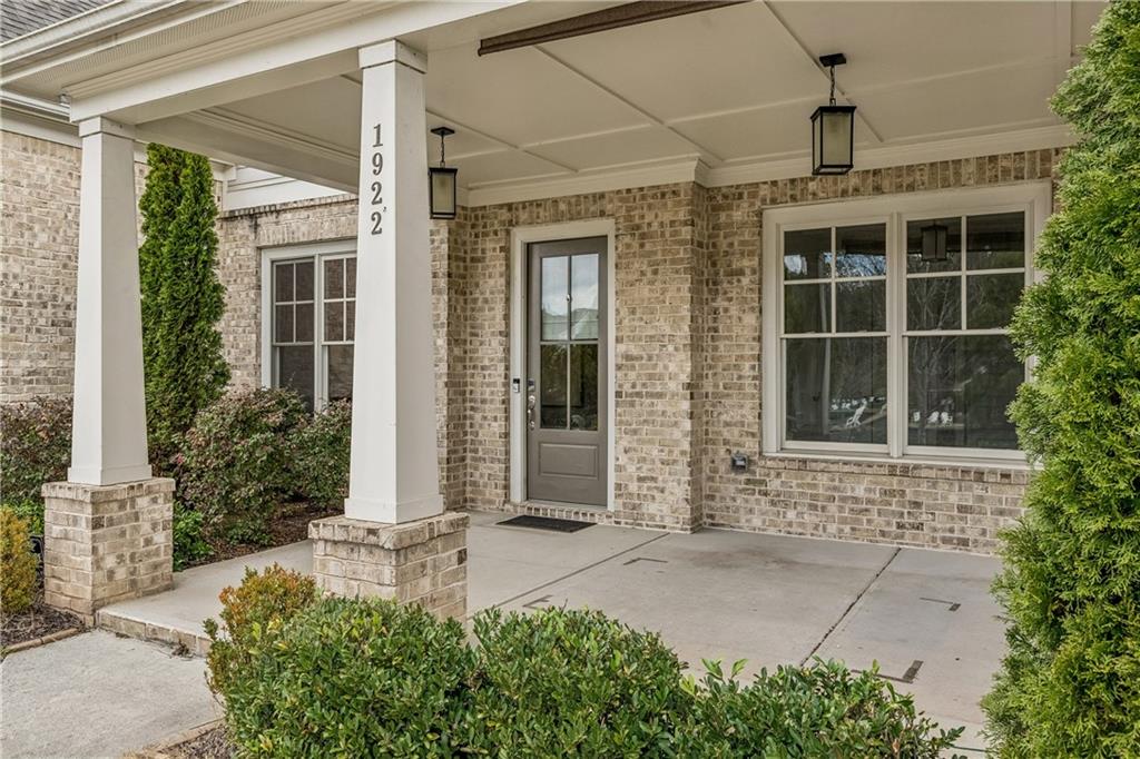 1922 Westside Boulevard