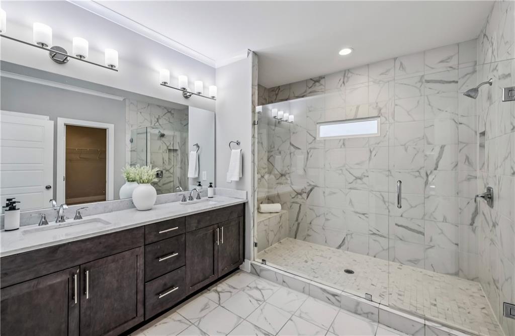 1922 Westside Boulevard