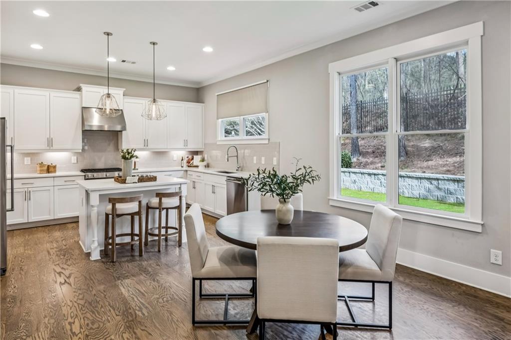 1922 Westside Boulevard