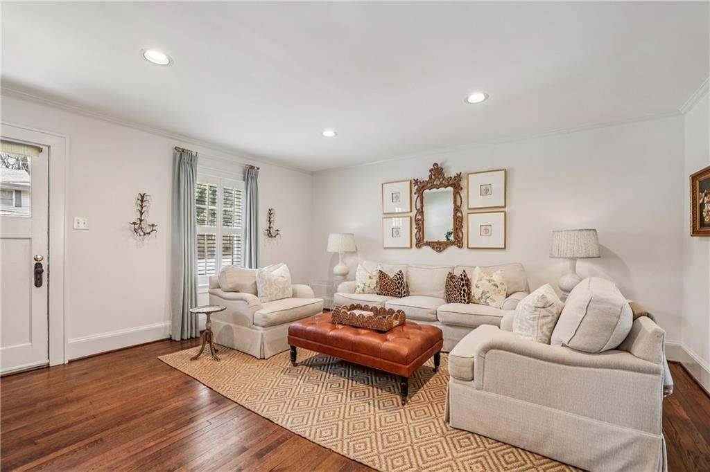 2387 Virginia Place NE