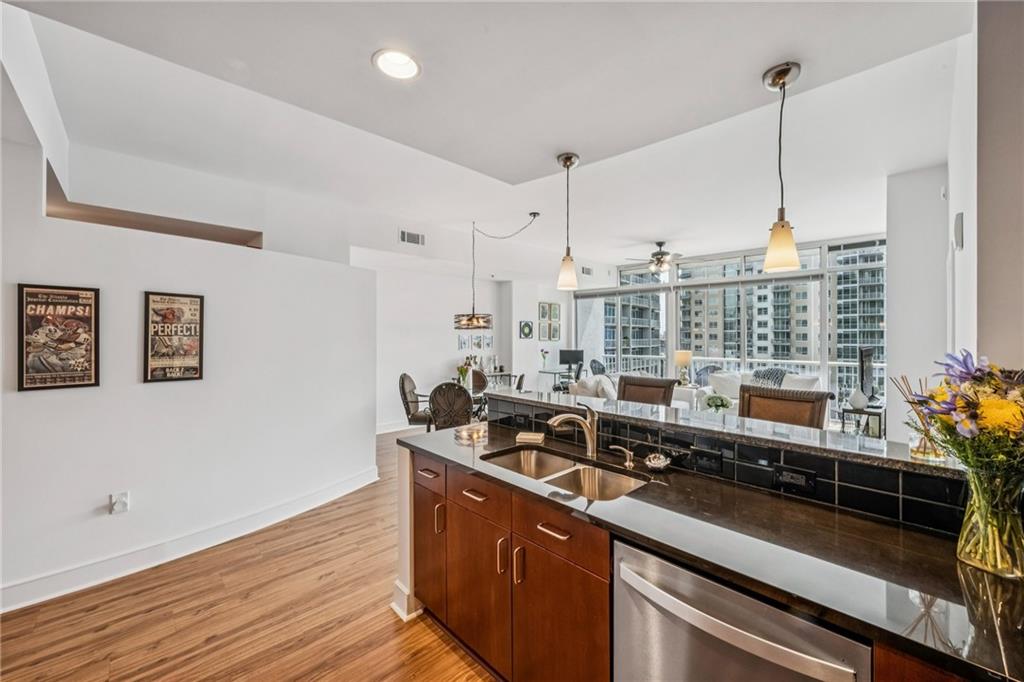 44 Peachtree Place NE Unit 1434
