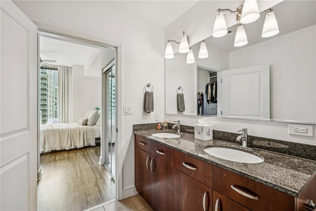 44 Peachtree Place NE Unit 1434