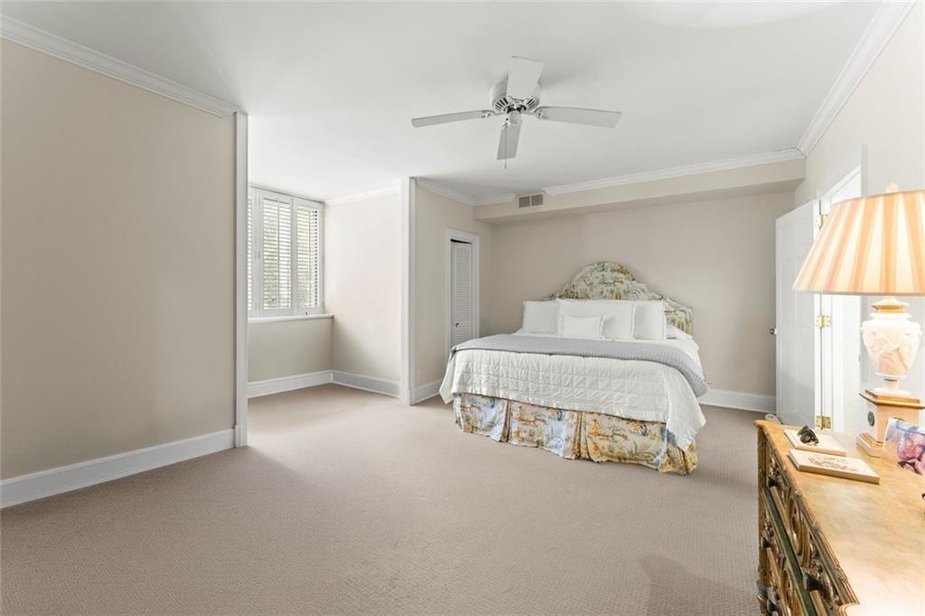 2734 Peachtree Road NW Unit C301