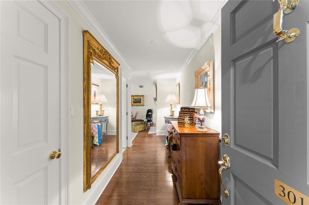 2734 Peachtree Road NW Unit C301