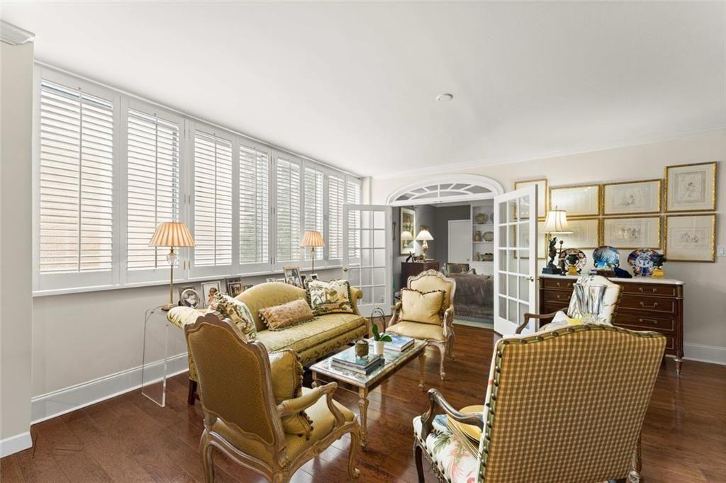 2734 Peachtree Road NW Unit C301
