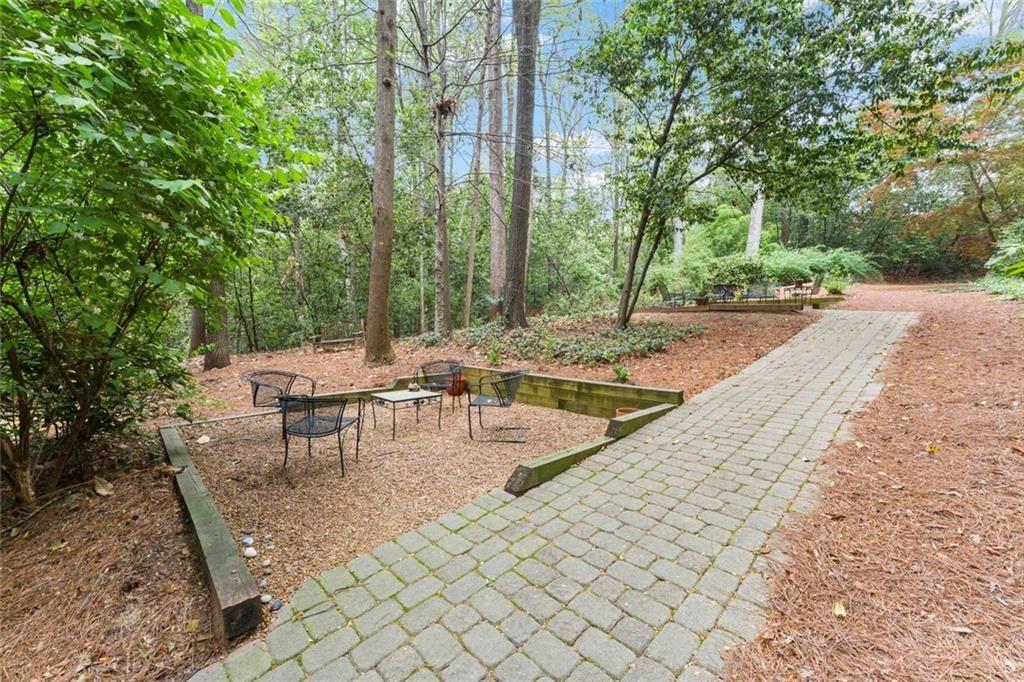 2734 Peachtree Road NW Unit C301