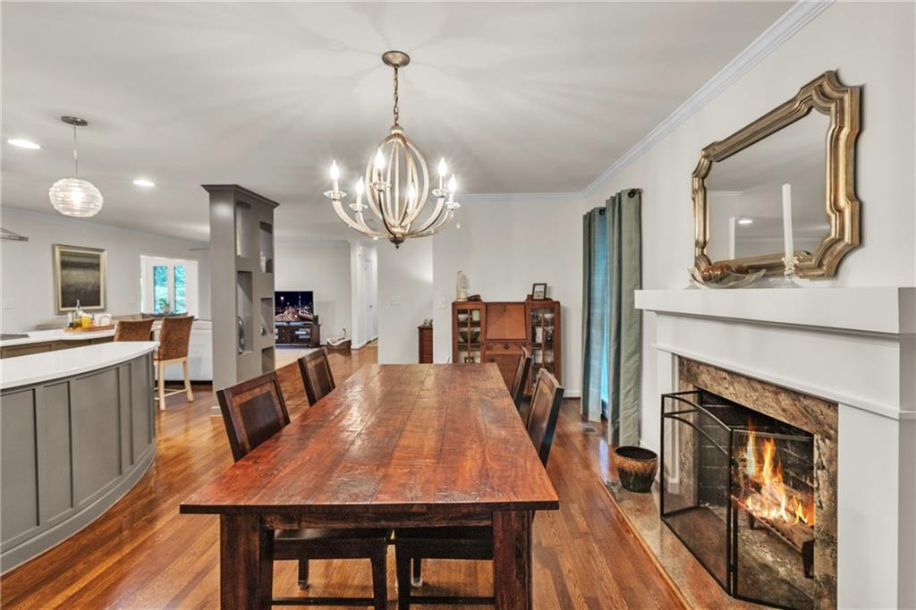 4374 Peachtree Dunwoody Road NE