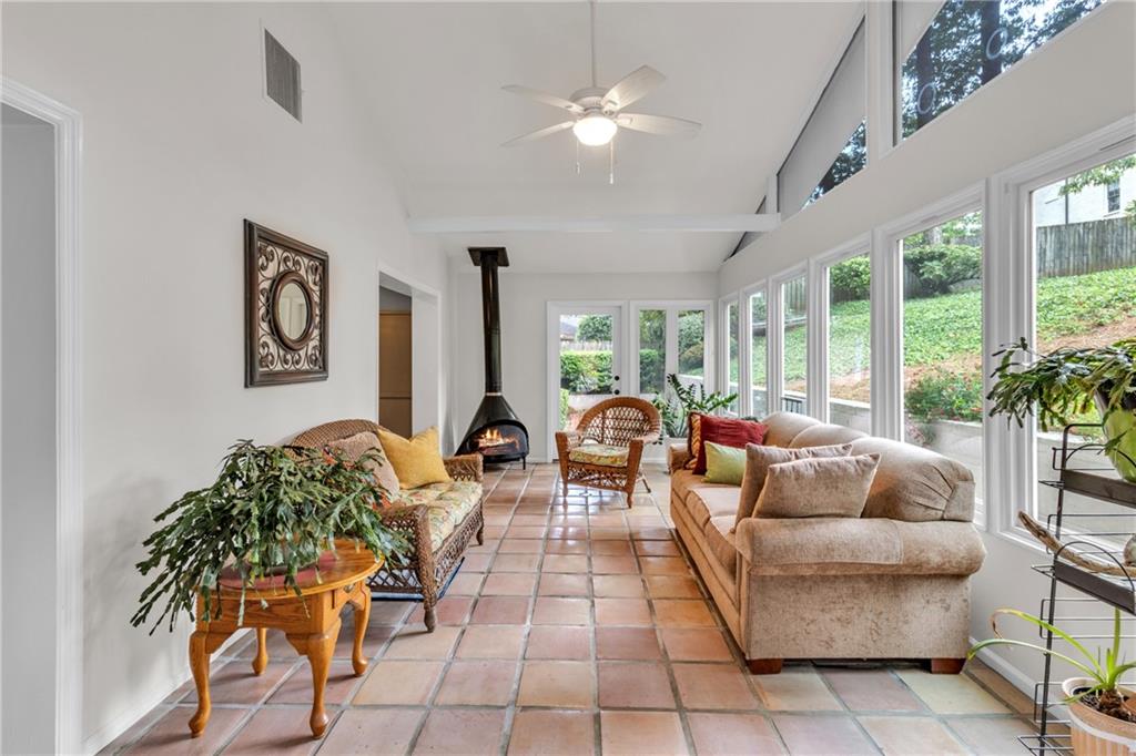4374 Peachtree Dunwoody Road NE