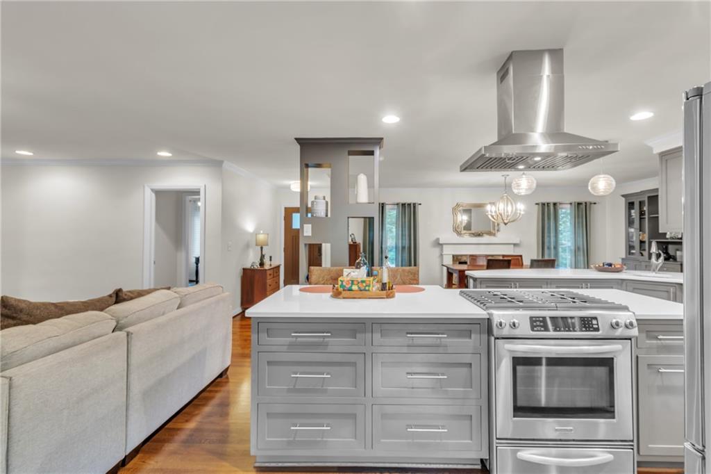 4374 Peachtree Dunwoody Road NE