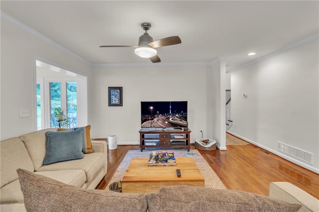 4374 Peachtree Dunwoody Road NE