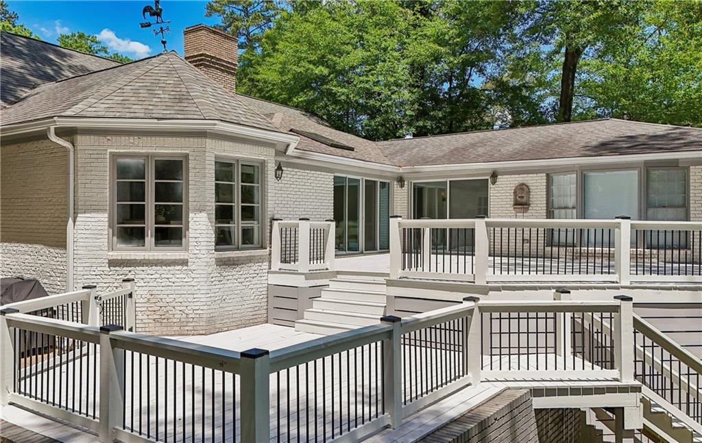 1290 Peachtree Battle Avenue NW