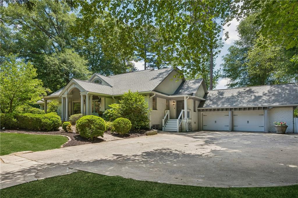 1290 Peachtree Battle Avenue NW