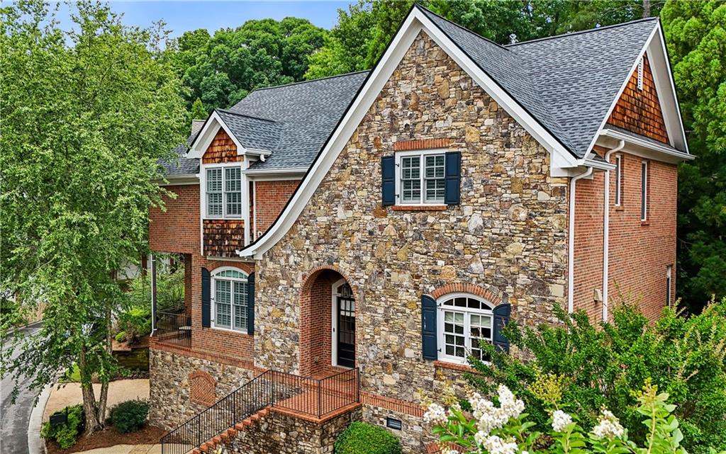 2 Bohler Point NW