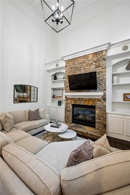 2 Bohler Point NW