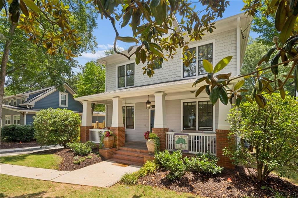 106 W Hill Street