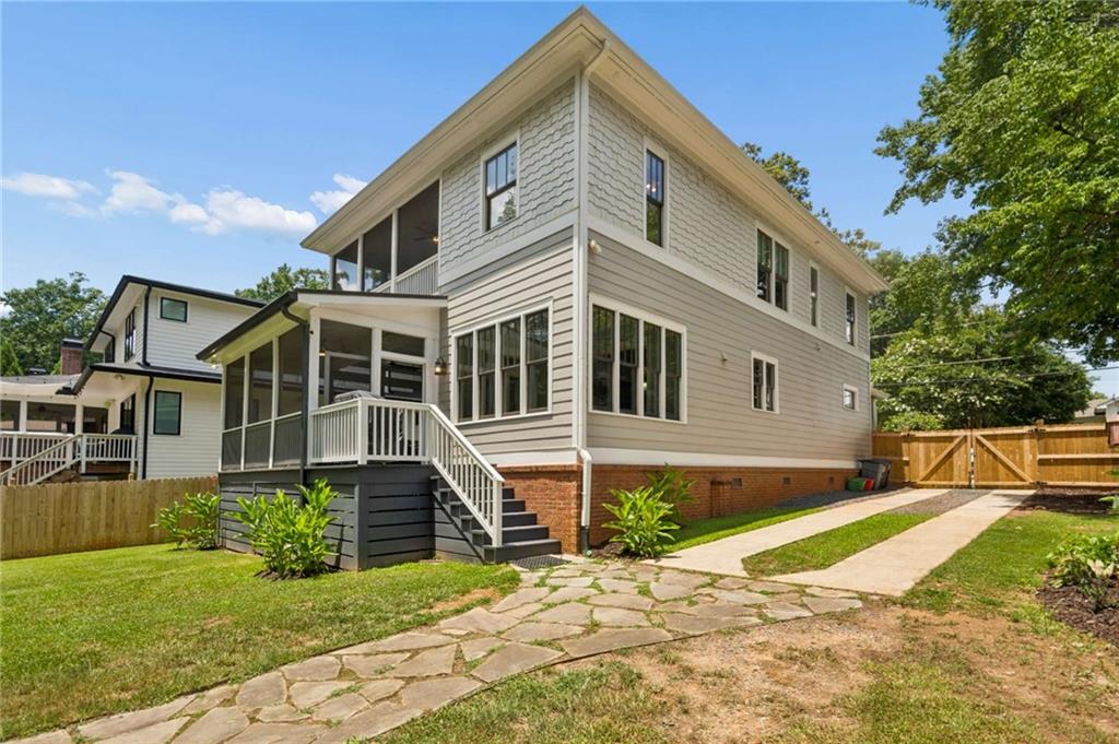 106 W Hill Street