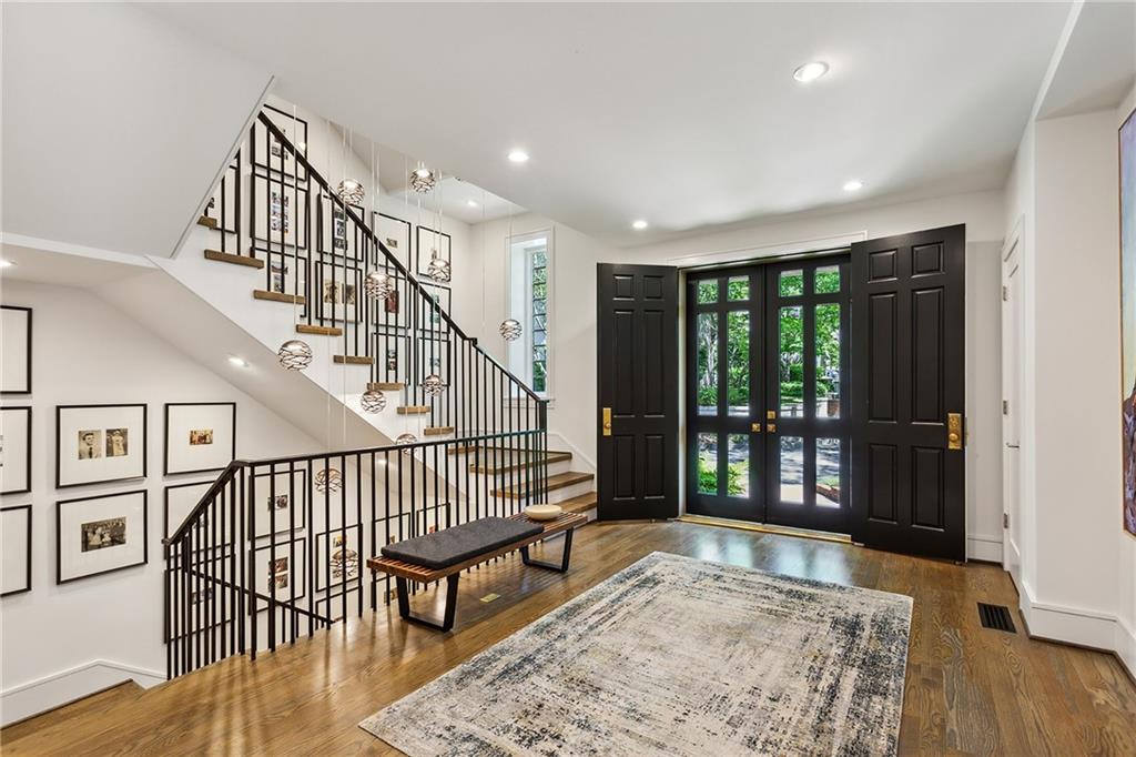 2525 Peachtree Road NE Unit 32