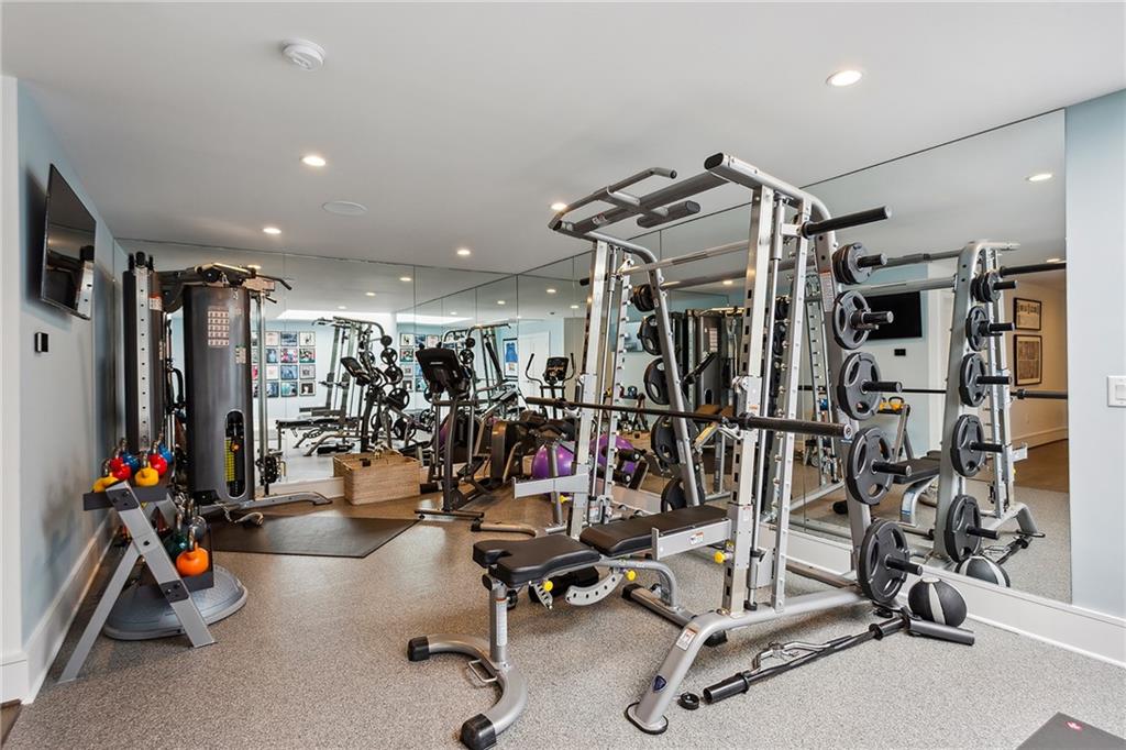 2525 Peachtree Road NE Unit 32
