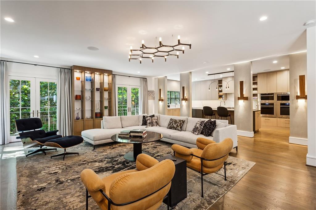2525 Peachtree Road NE Unit 32