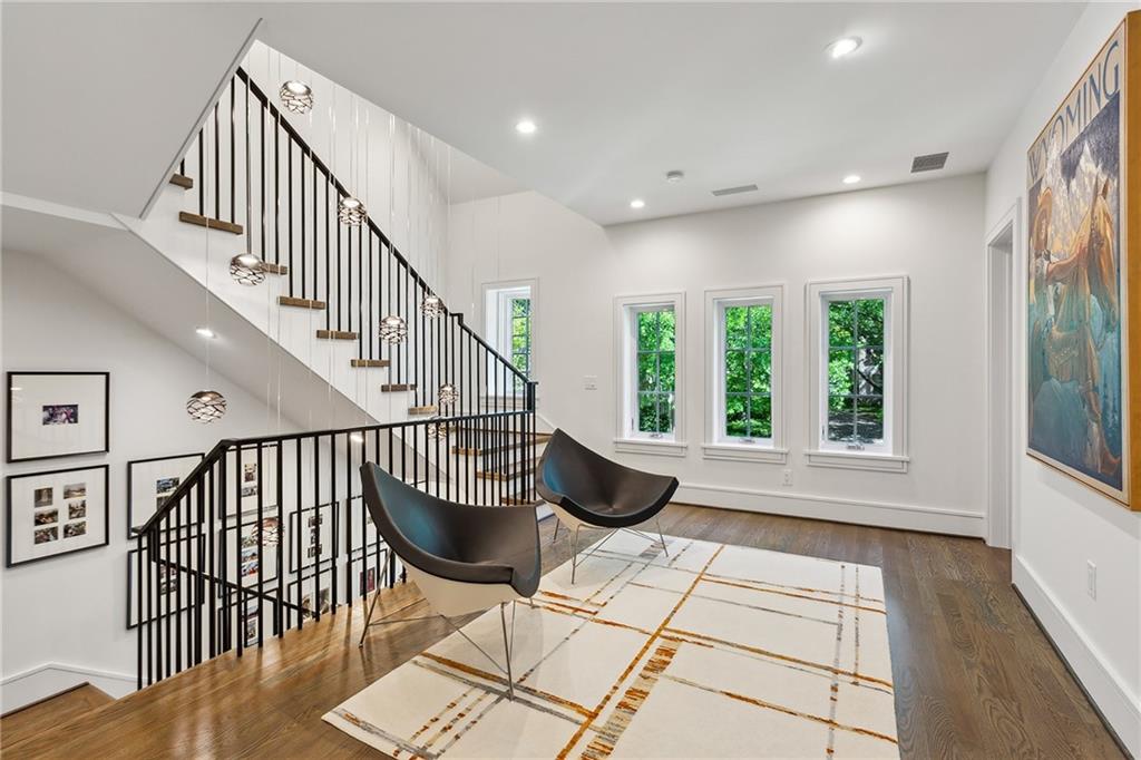 2525 Peachtree Road NE Unit 32