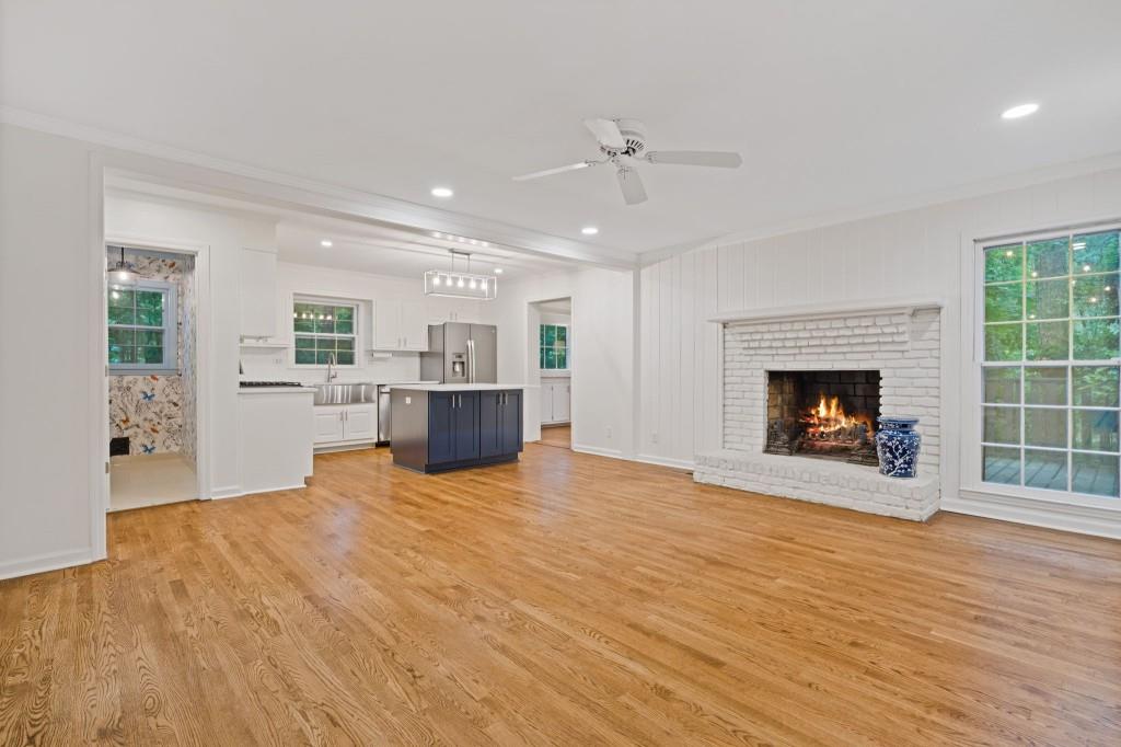345 W Spalding Drive