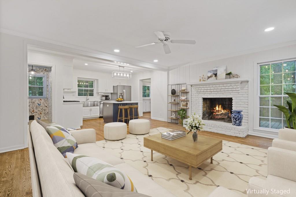 345 W Spalding Drive