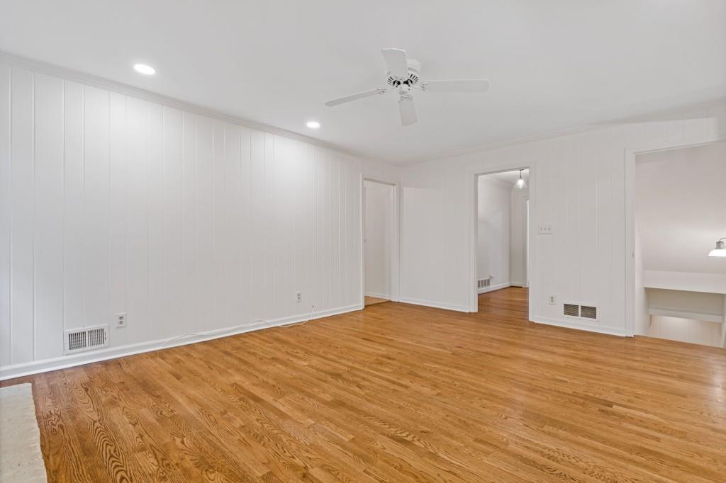 345 W Spalding Drive
