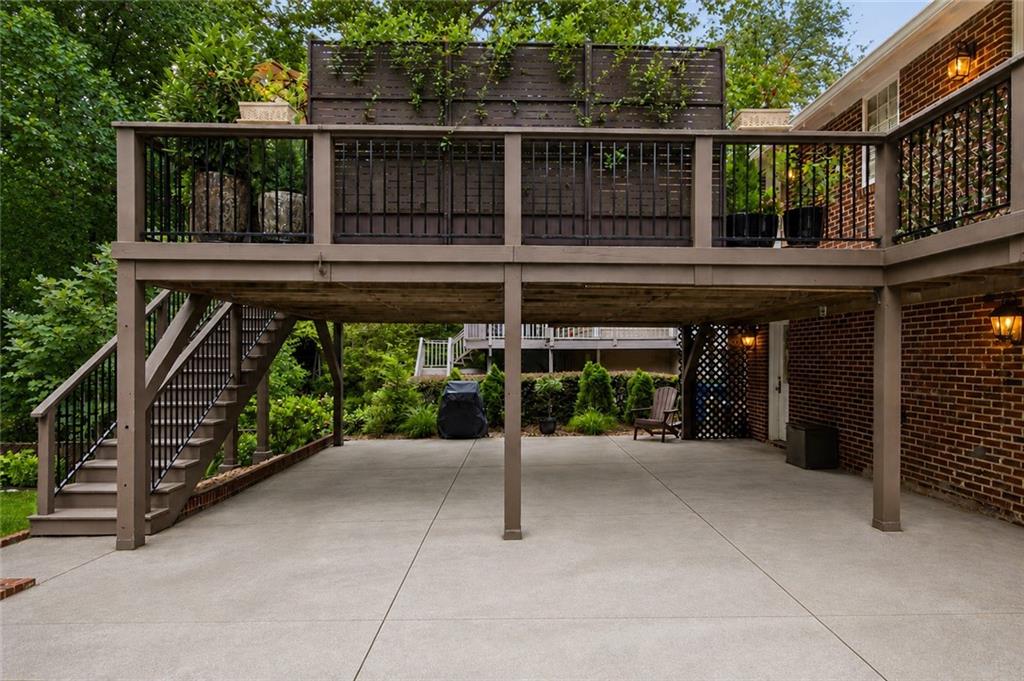 12 Arc Way NE