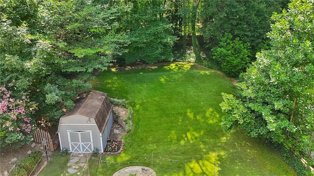 2201 Fairway Circle NE