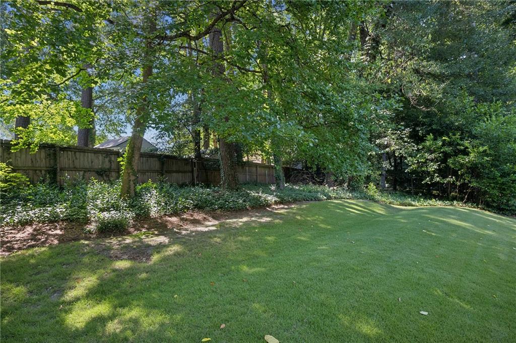 2201 Fairway Circle NE