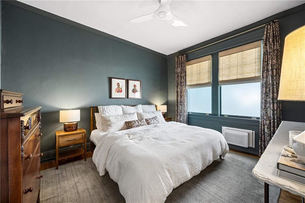 301 10th Street NE Unit 4