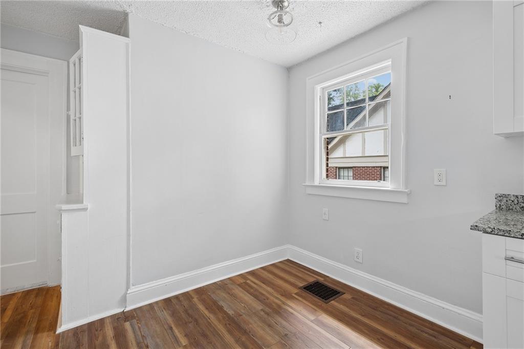 472 Burlington Road NE