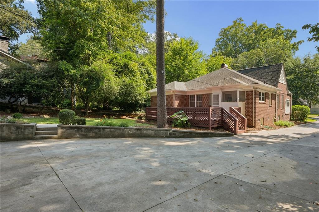472 Burlington Road NE
