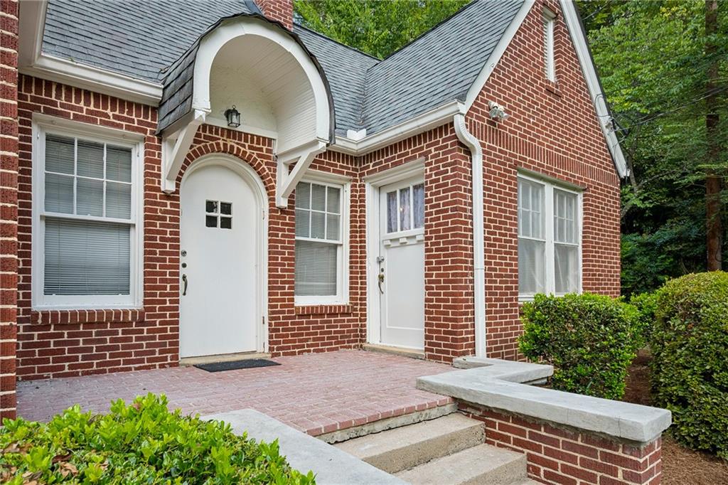 472 Burlington Road NE