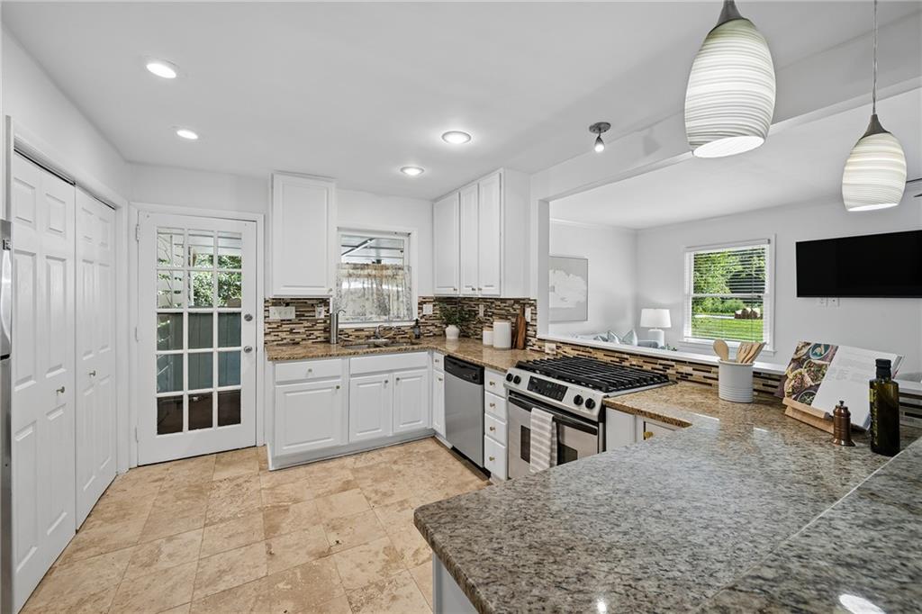 2316 Poplar Springs Drive NE