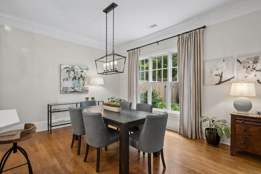 3313 Buckhead Forest Mews NE