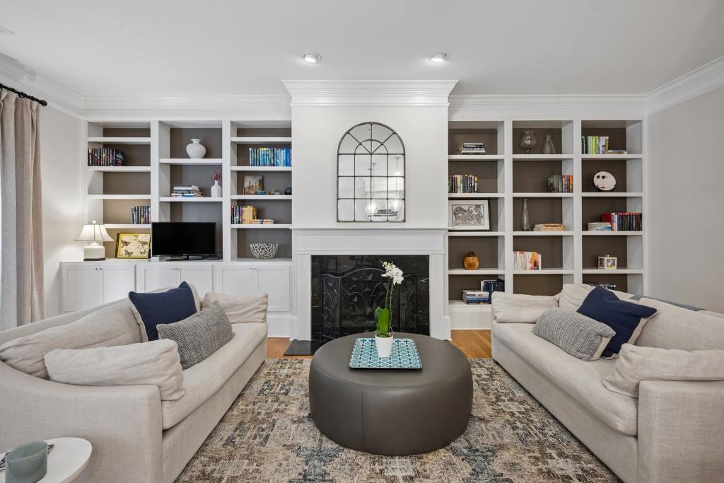 3313 Buckhead Forest Mews NE