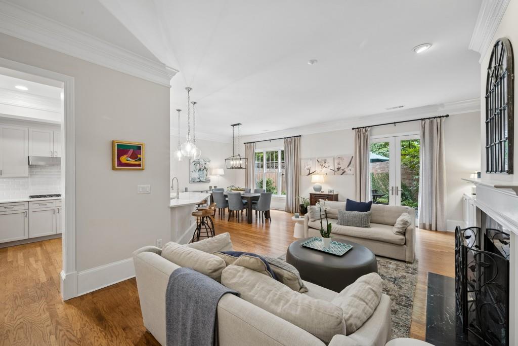 3313 Buckhead Forest Mews NE