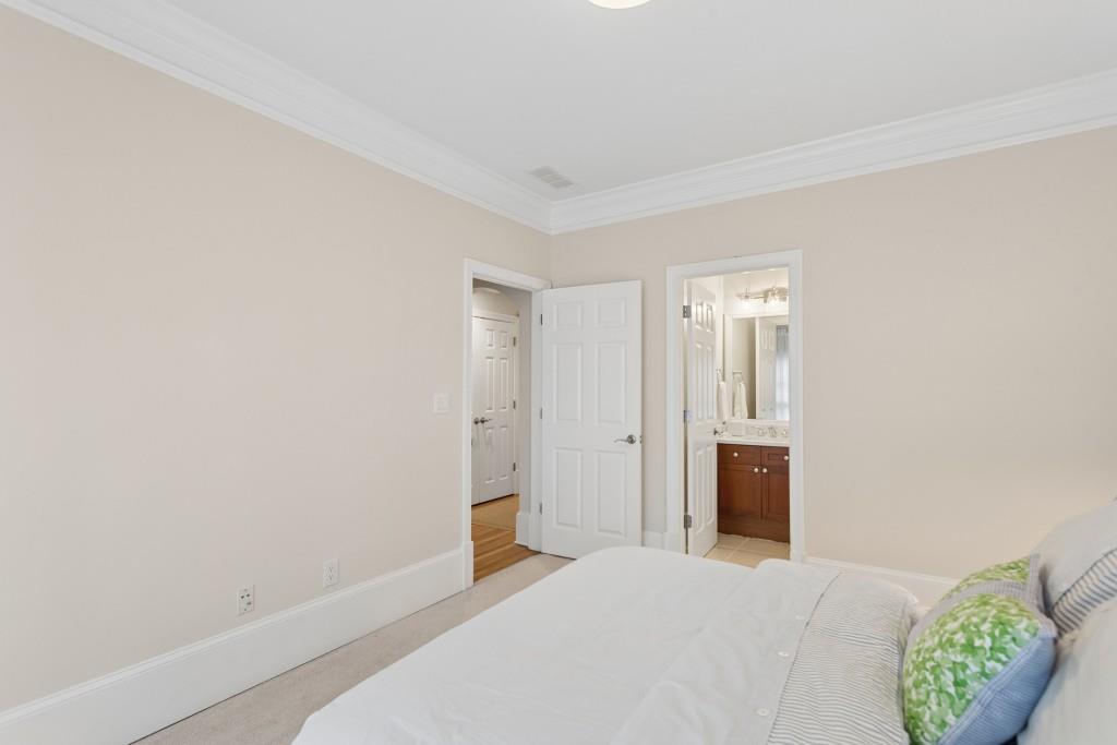 3313 Buckhead Forest Mews NE