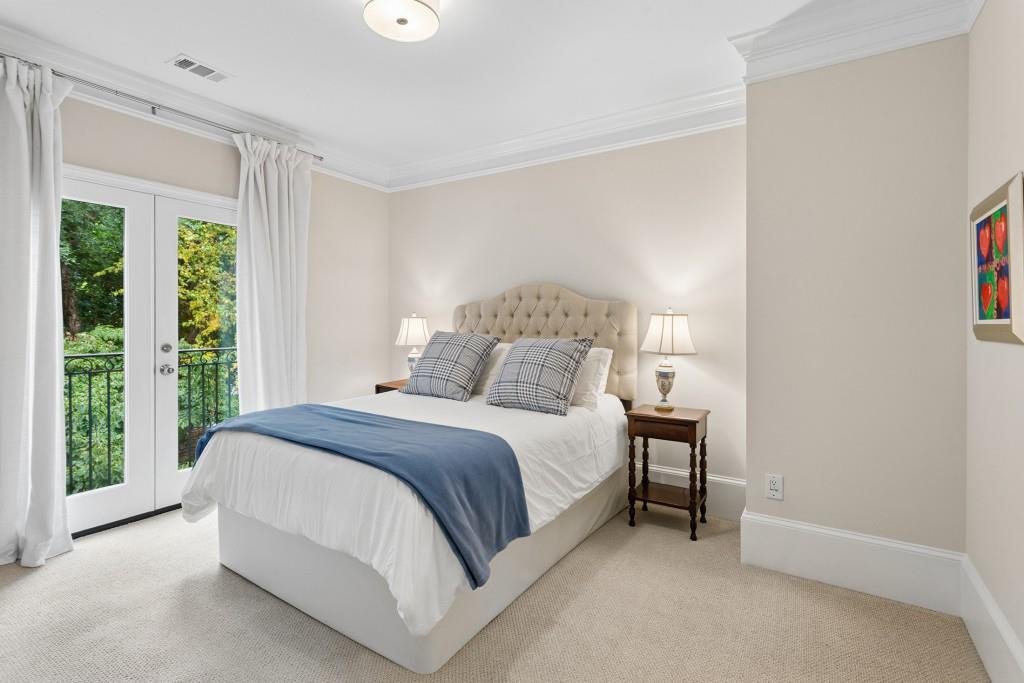 3313 Buckhead Forest Mews NE