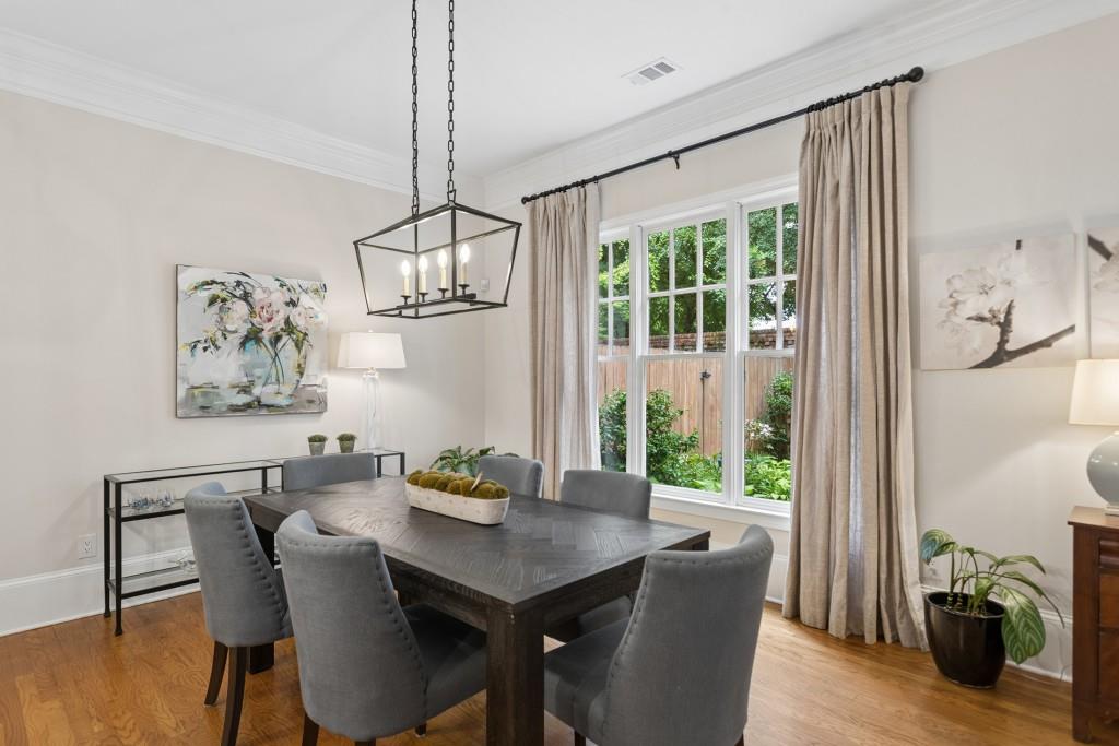 3313 Buckhead Forest Mews NE