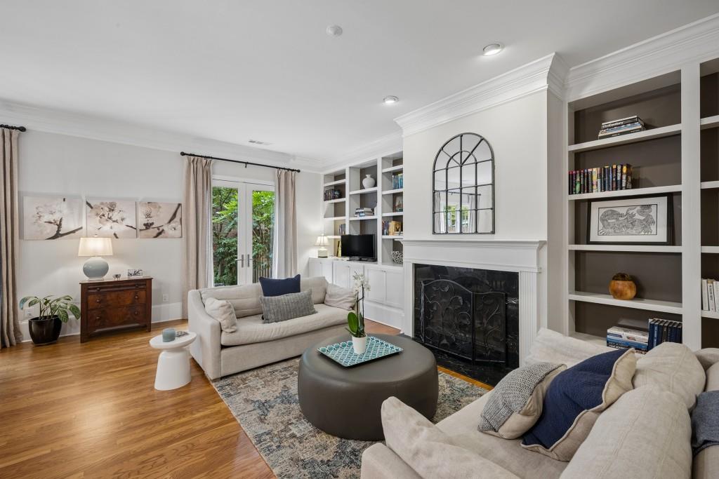 3313 Buckhead Forest Mews NE