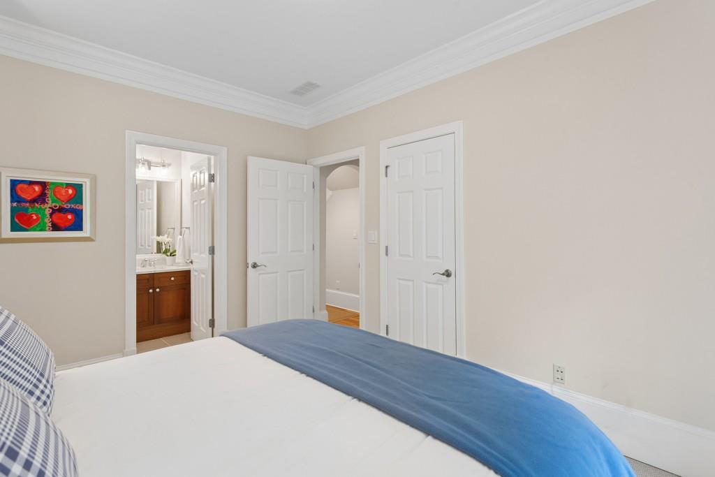 3313 Buckhead Forest Mews NE