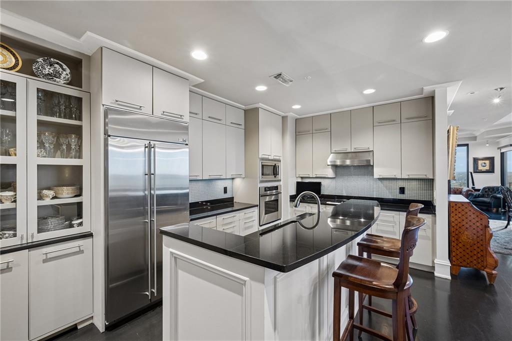 2828 Peachtree Road NW Unit 2403
