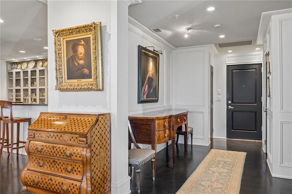 2828 Peachtree Road NW Unit 2403